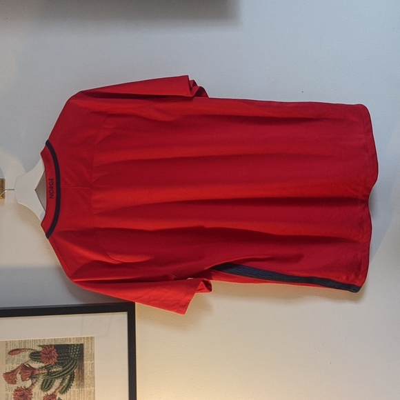 Norway Football Jersey - Size Large - Picture 4 of 4